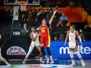 中国女篮61-94不敌美国女篮,张子宇13+6,韩旭11+10